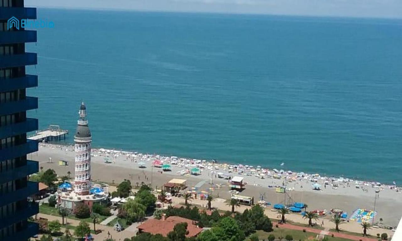 Real Palace Batumi Esterno foto